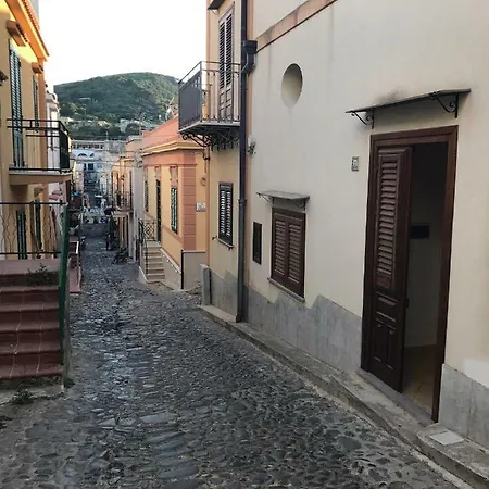 La Casetta Di Ninetta Isola di Ustica Extérieur photo